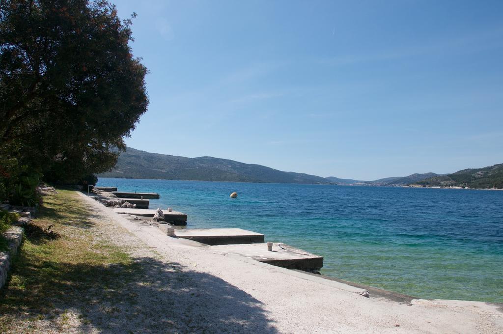 Arka Trogir Apartments - Seget Vranjica Exterior photo